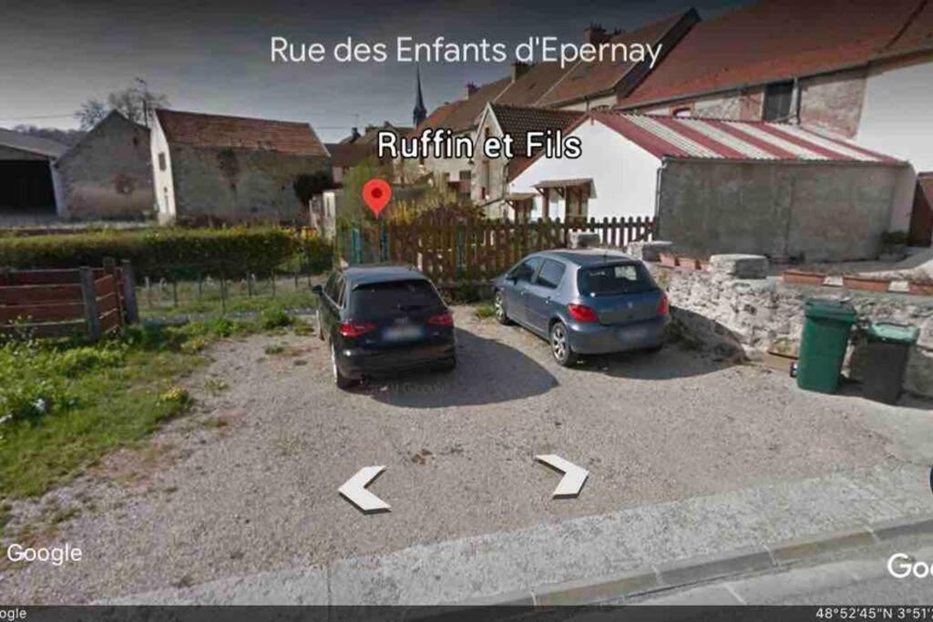 Apartamento Le petit écrin champenois Étoges Exterior foto